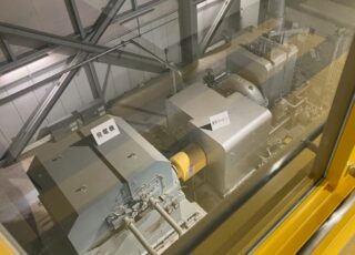 3階見学コーナー(発電機)